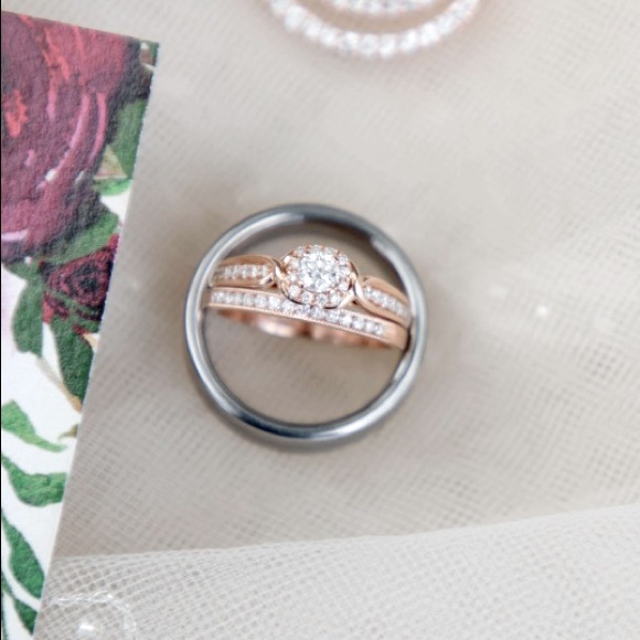 Jewelry - Wedding ring set